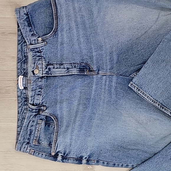 Good American women's size 18 jeans. - Picture 2 of 6
